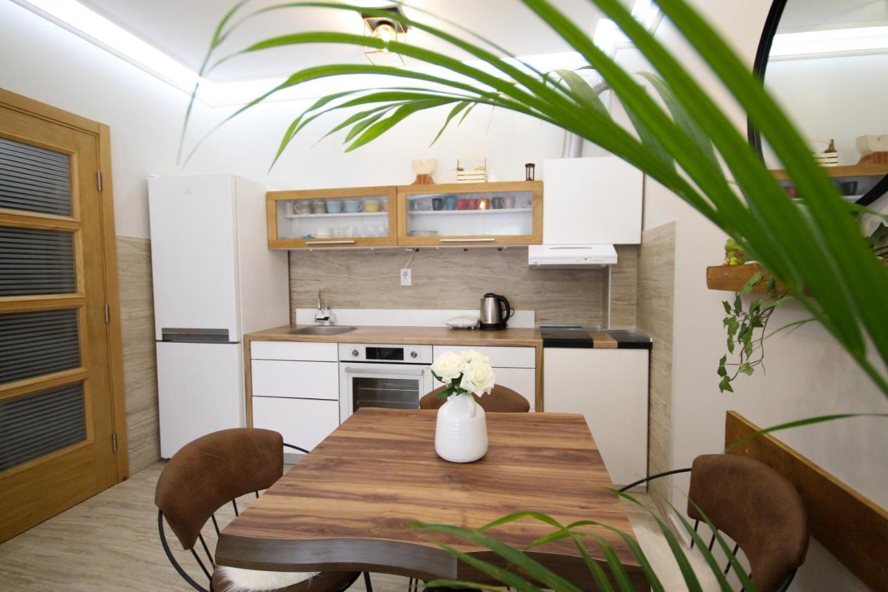 Laki Apartment Tivat Exterior photo